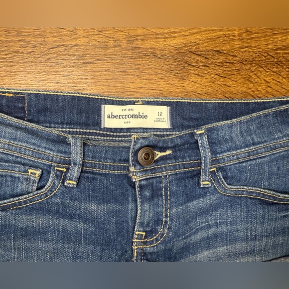 Y2K Abercrombie kids Low Cut Denim Shorts Girls size 12 - Picture 3 of 5